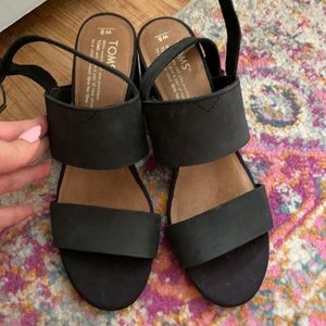 Black Toms Heels size 8